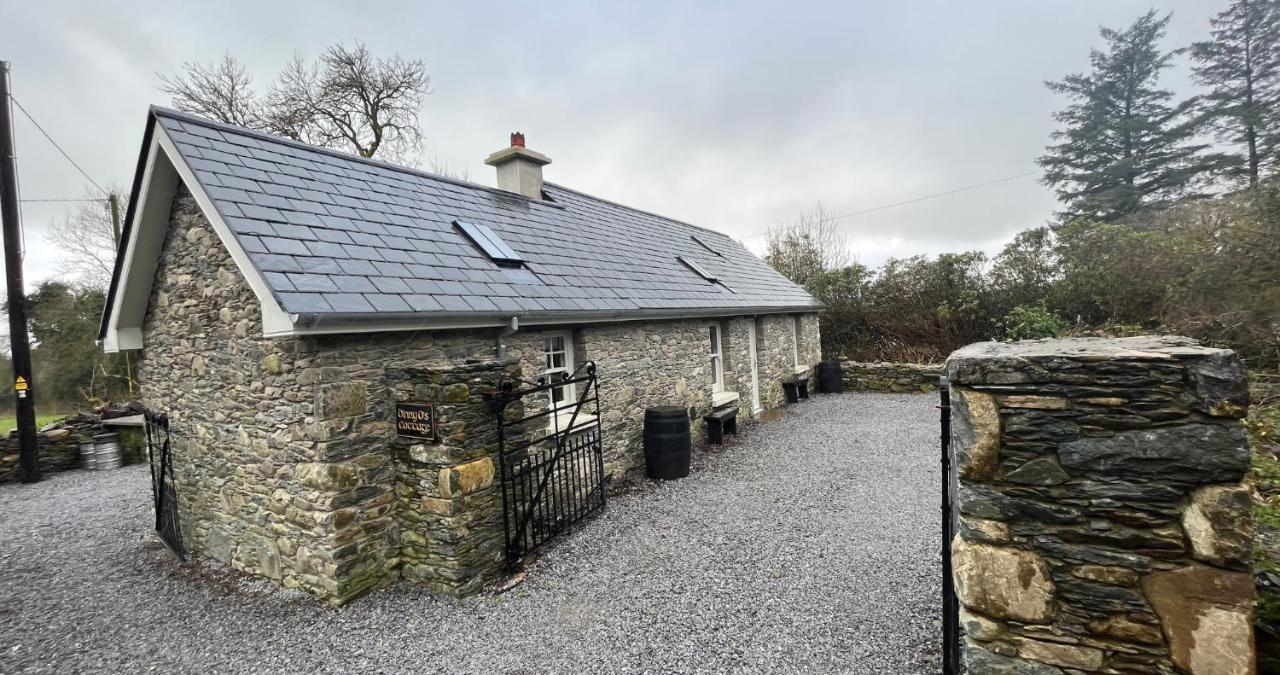 Newly Renovated Stone Cottage Located 2.5 Miles From Killarney Town Teernaboul Exterior foto